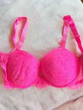 Victoria’s Secret Rhinestone Strap Bra Size 36D